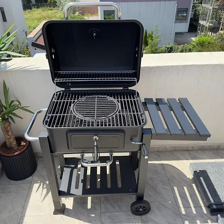 Marbella - Terasa Privata * Năvodari